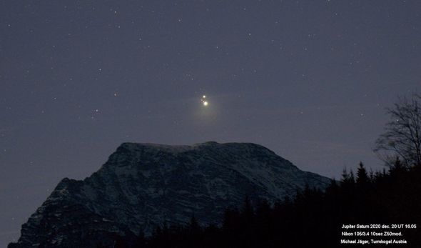 Yupiter və Saturnun "böyük qovuşması" kosmosdan qeydə alındı - FOTO