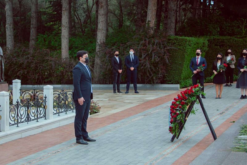 Davamçılar Fəxri xiyabanda və "Şöhrət" muzeyində olub - FOTO