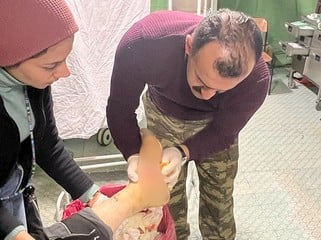 Azərbaycanın həkimləri Kahramanmaraşda 25 cərrahi əməliyyat icra edib - FOTOLAR