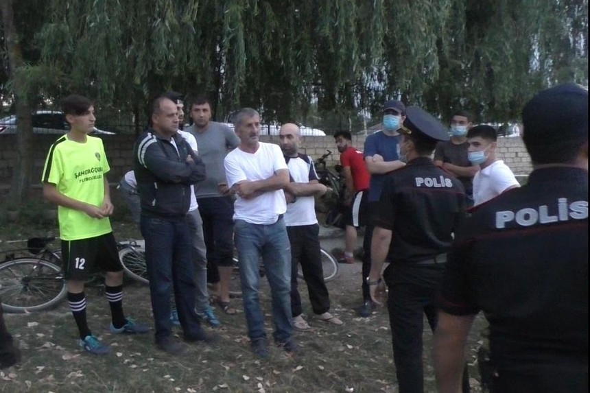 Qubada karantini pozaraq futbol oynayan 25 nəfər saxlanıldı