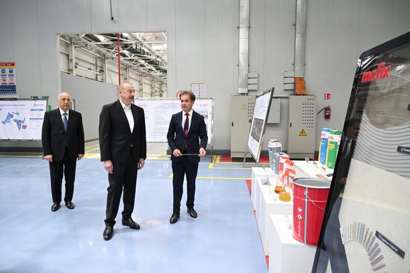 İlham Əliyev Sumqayıt Kimya Sənaye Parkında bir sıra müəssisələrin açılışını edib - FOTOLAR