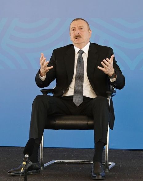 İlham Əliyev və Mehriban Əliyeva üç modul tipli xəstəxananın açılışında - FOTO