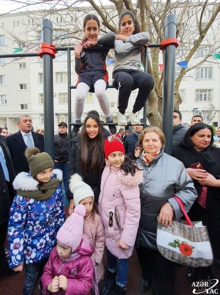"Bizim həyət" layihəsi çərçivəsində Səbail rayonunda daha bir həyət abadlaşdırıldı - FOTO 