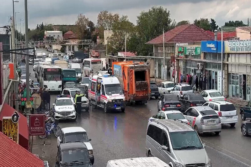 Zabratda piyadanı maşın vurdu