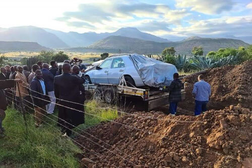 CAR-da kişini sevdiyi avtomobili ilə birlikdə dəfn etdilər – FOTO