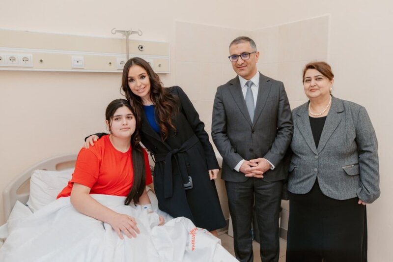 Leyla Əliyeva Bakıda Uşaq Klinik Xəstəxanasını ziyarət edib - FOTOLAR