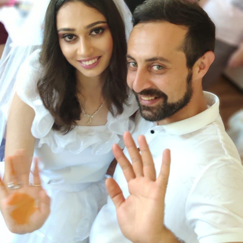Bakıda bəylə gəlin evlərinin həyətində toy etdilər - FOTO