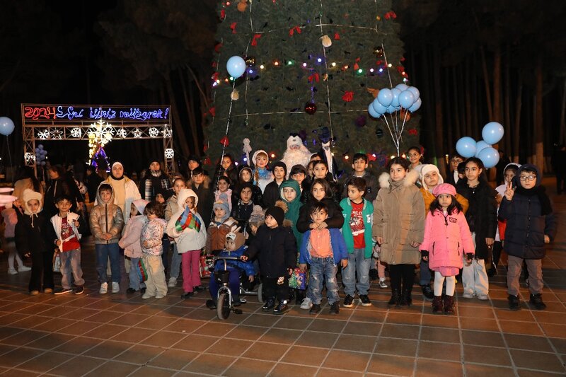 Abşeronda Yeni İl bayramı münasibəti ilə şənlik keçirilib - FOTOLAR