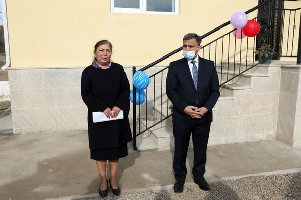 Daha dörd rayonda şəhid ailələrinə və Qarabağ müharibəsi əlillərinə ev verildi - FOTO