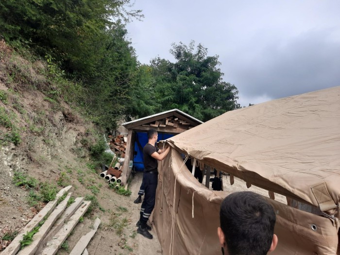 Azərbaycanda torpaq sürüşməsi oldu - FOTO