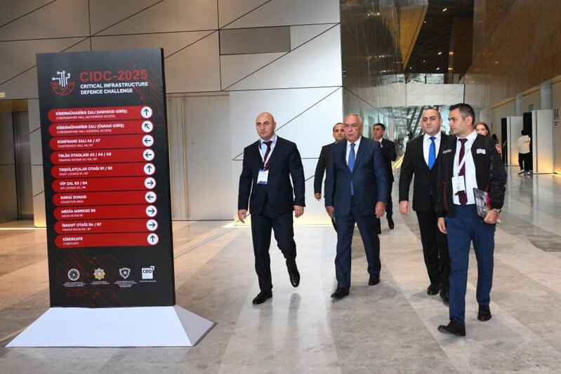 CIDC-2025 tədbirinin rəsmiləri kibertəhlükəsizlik sərgisi ilə tanış olublar - FOTOLAR