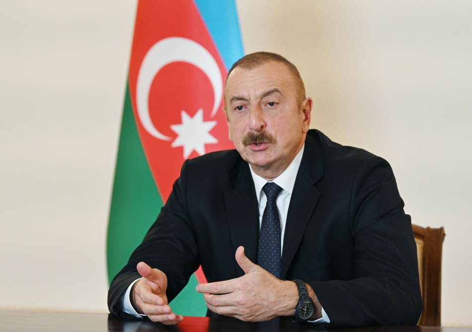 Prezident: "Bizi hərbi avadanlıqla ən çox təchiz edən Türkiyə və İsrail deyil, Rusiyadır