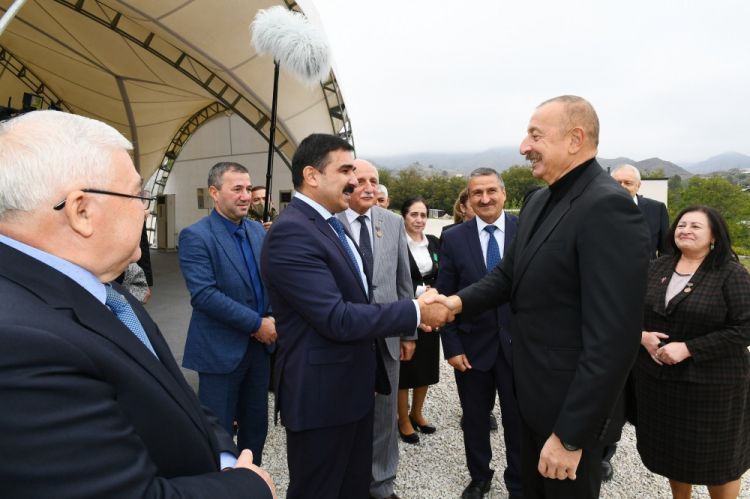 Prezidentlə Milli Qəhrəmanın dialoqu: 'Sən buna layiqsən