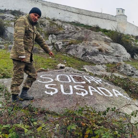 SOCAR əməkdaşı qələbə sevincini bütün həmkarları ilə bölüşüb - FOTO/VİDEO