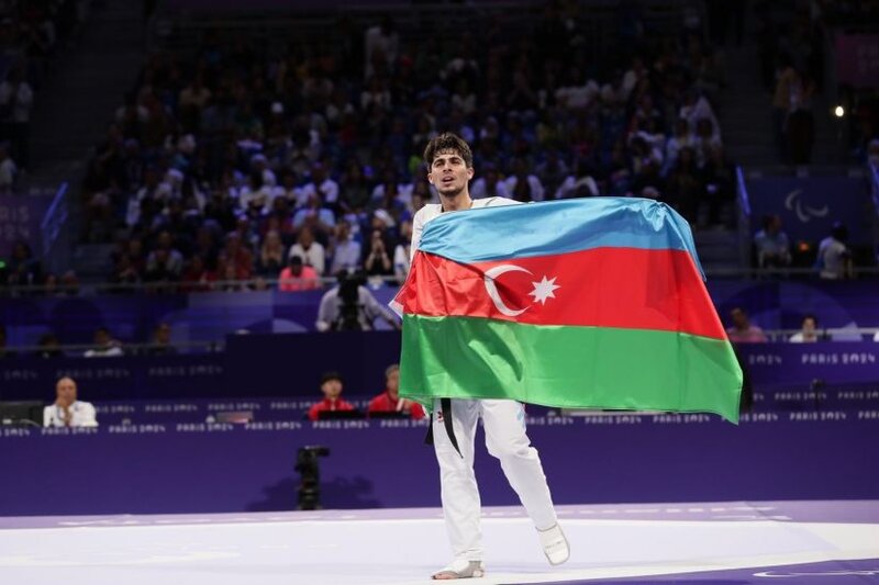 Sabir Zeynalov bürünc medal qazandı