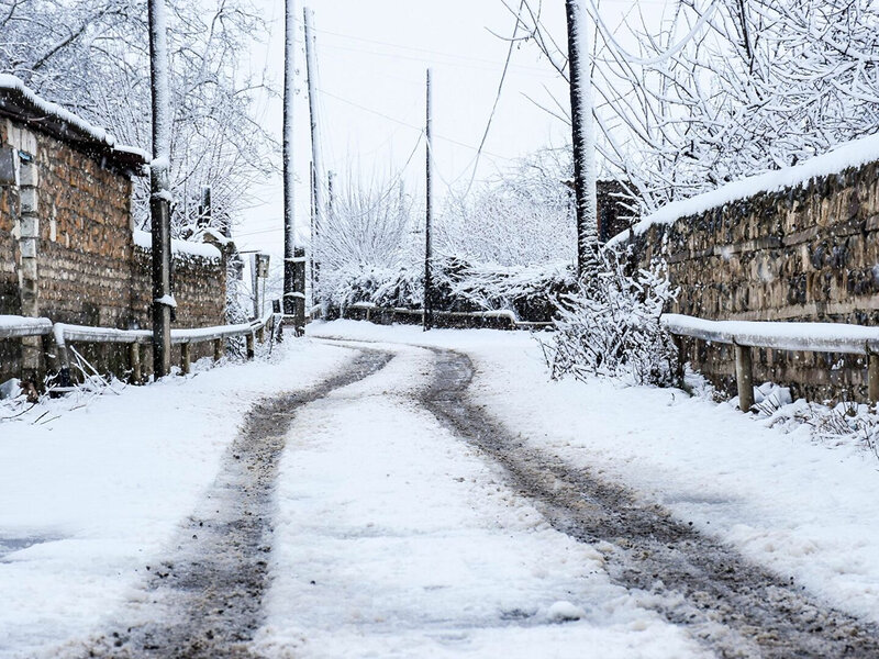 Gədəbəyə qar yağdı