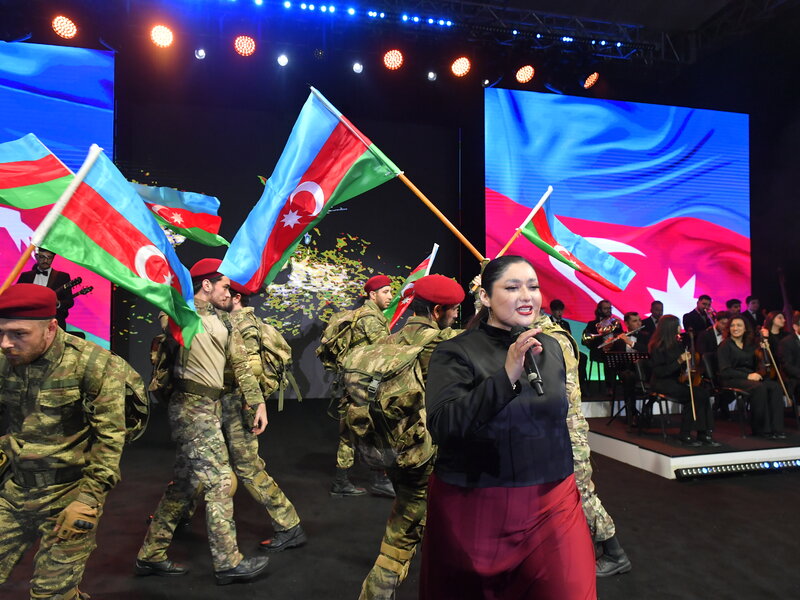 Nərmin Kərimbəyova bayram konsertində səhnə aldı - FOTOLAR