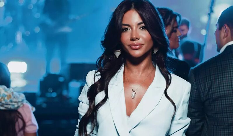 Məni ev yıxan qadın kimi tanıyırlar' - Aysel