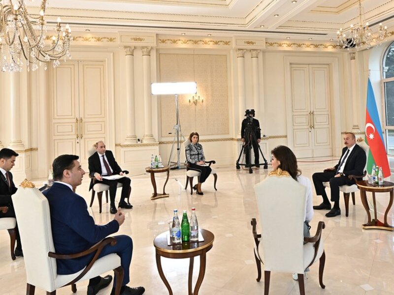 Prezident İlham Əliyev yerli televiziya kanallarına müsahibə verdi