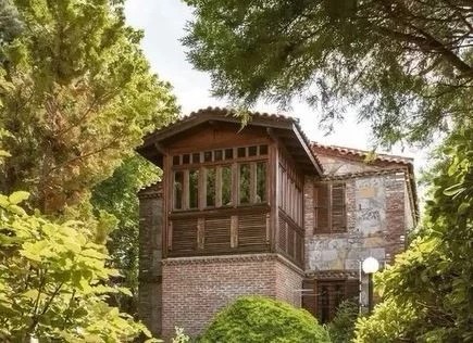 Məşhur aktyorun evi satışa çıxarıldı - FOTOLAR