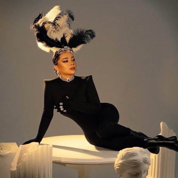 Xatirənin ad günü fotosessiyası plagiat çıxdı - FOTOLAR