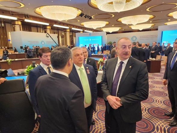 İlham Əliyevin TDT liderləri ilə səmimi söhbəti - FOTOLAR