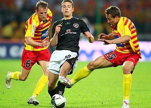 Avropa ölkəsi futbol çempionatını BƏRPA EDİR