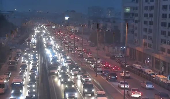 Bakının mərkəzi küçələrində sıxlıq yaranıb - FOTO/VİDEO
