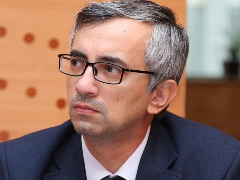 Fuad Hüseynəliyev: 