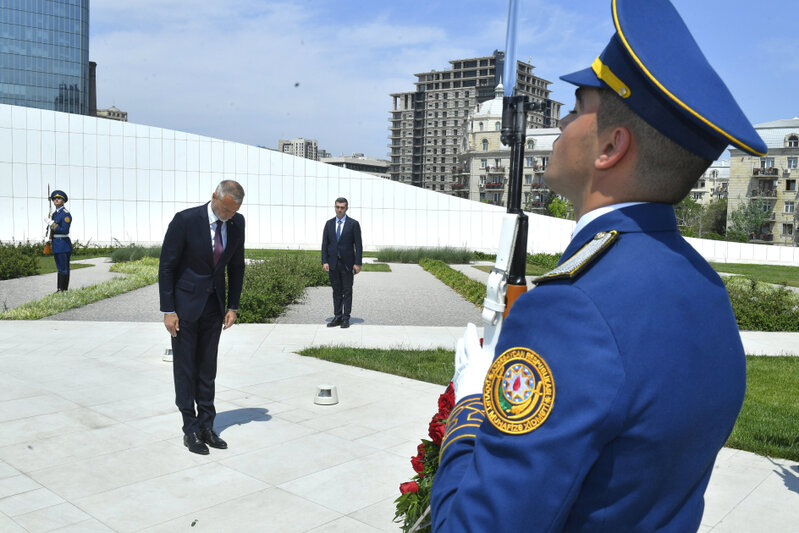 Rixard Raşin Zəfər parkında - Fotolar