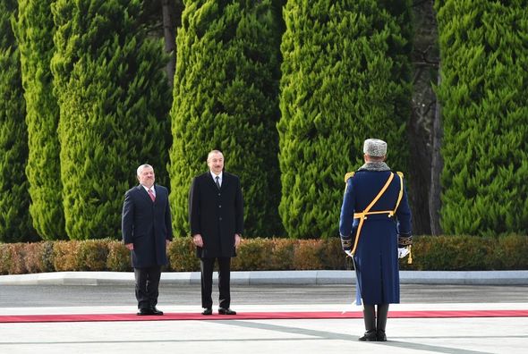 İlham Əliyev İordaniyanın kralını qarşıladı - FOTO