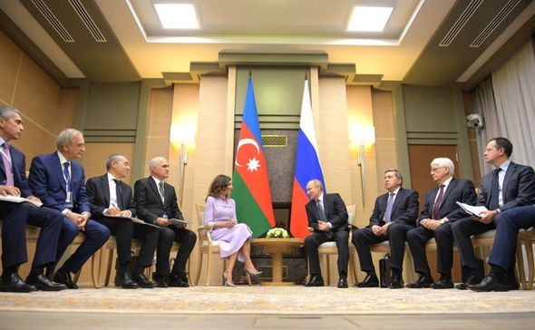 Putin Mehriban Əliyevanı "Dostluq" ordeni ilə təltif edib - FOTO/VİDEO