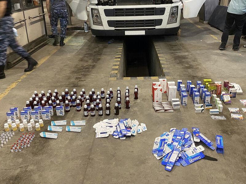 Azərbaycan gömrüyü İrandan Rusiyaya aparılan dərman preparatlarını müsadirə etdi