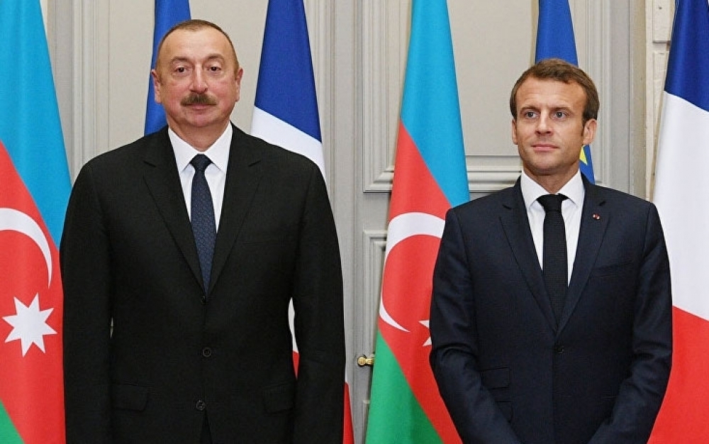 Emmanuel Makron İlham Əliyevə zəng etdi