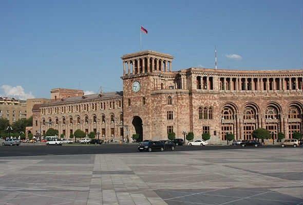 Ermənistanda 2 nəfər koronavirusdan öldü