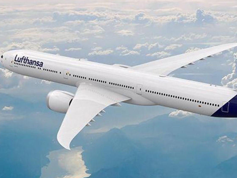 "Lufthansa" 290 milyon avro kredit istəyib