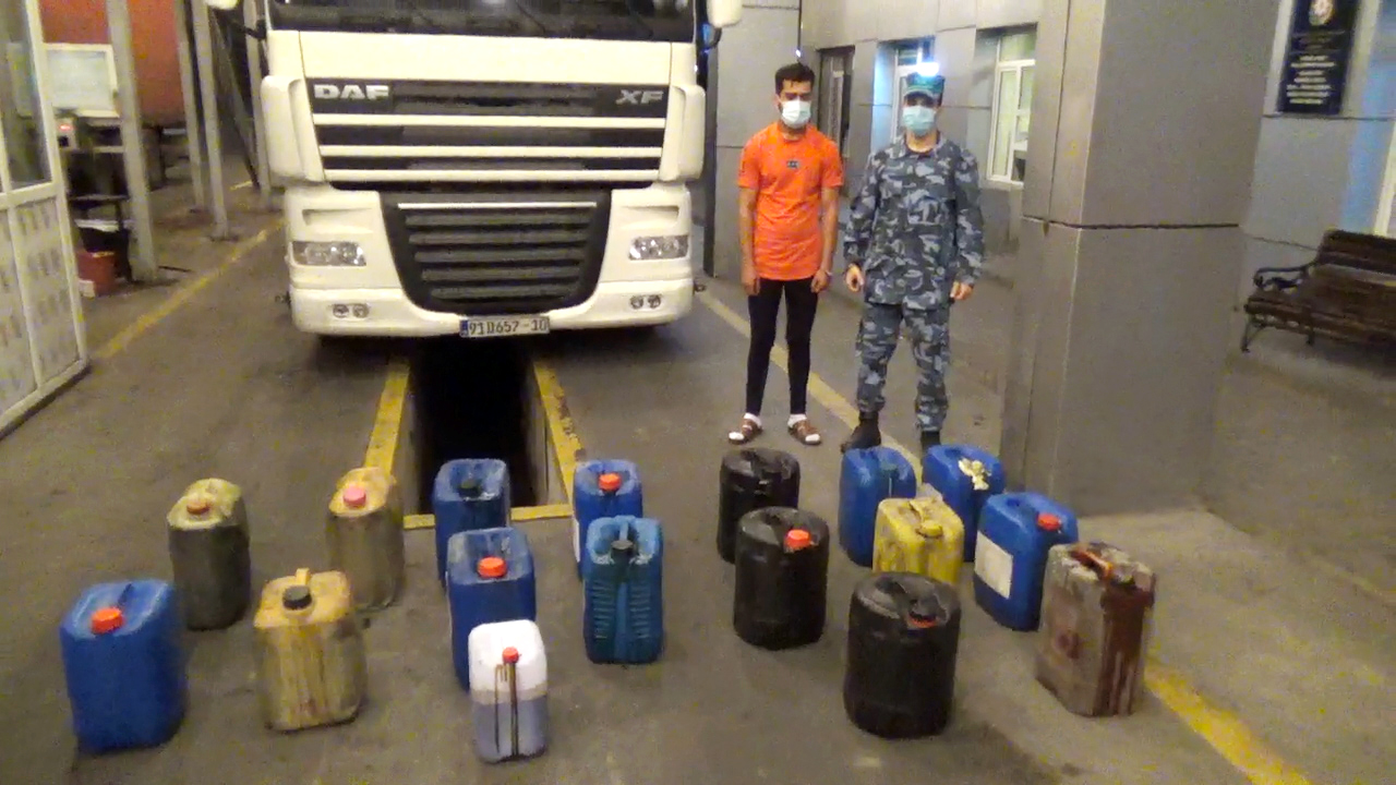 Avstriyaya "kişmiş" aparırdılar, 281 kq heroinlə saxlanıldılar - VİDEO