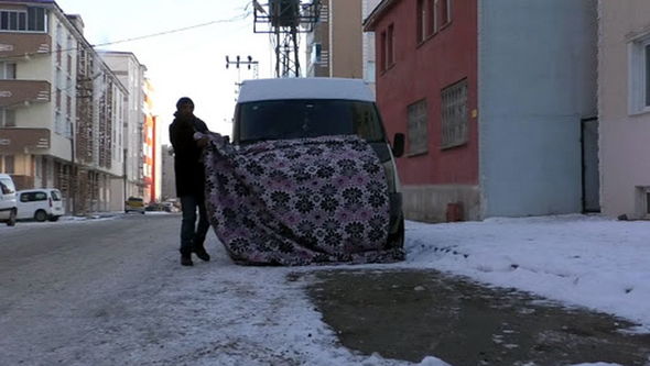 Maşınları soyuqdan qorumaq üçün maraqlı üsullar - FOTO