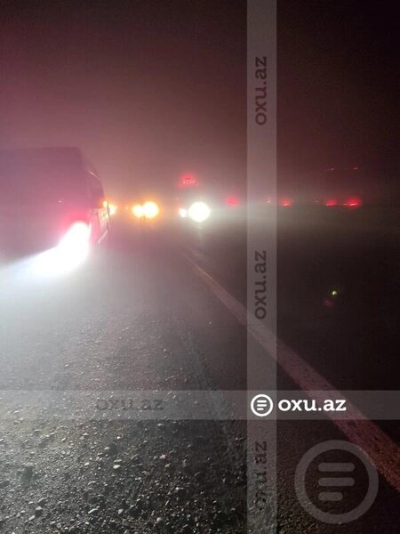Kürdəmirdə ağır qəza - Yük maşını avtobusa çırpıldı - FOTO