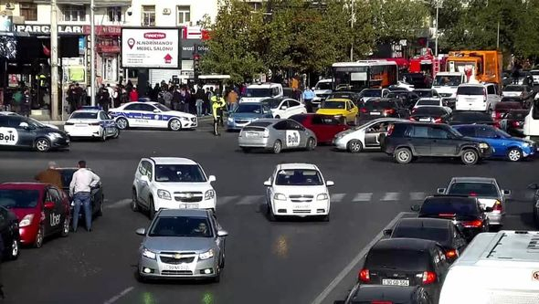 Bakıda yanğına görə küçə bağlandı