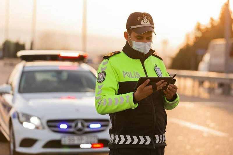 Həftəsonu postlardan 3 521 nəqliyyat vasitəsi geri qaytarılıb
