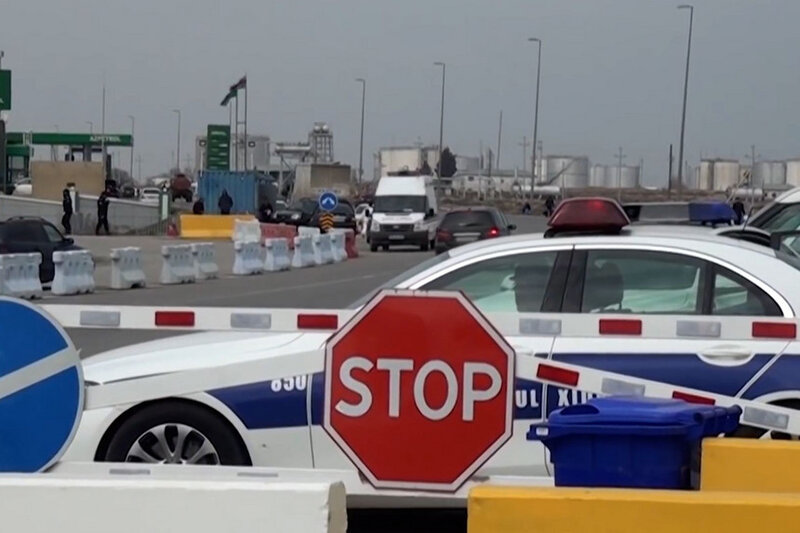 Postlardan keçmək istəyən 4 000 nəqliyyat vasitəsi geri qaytarılıb