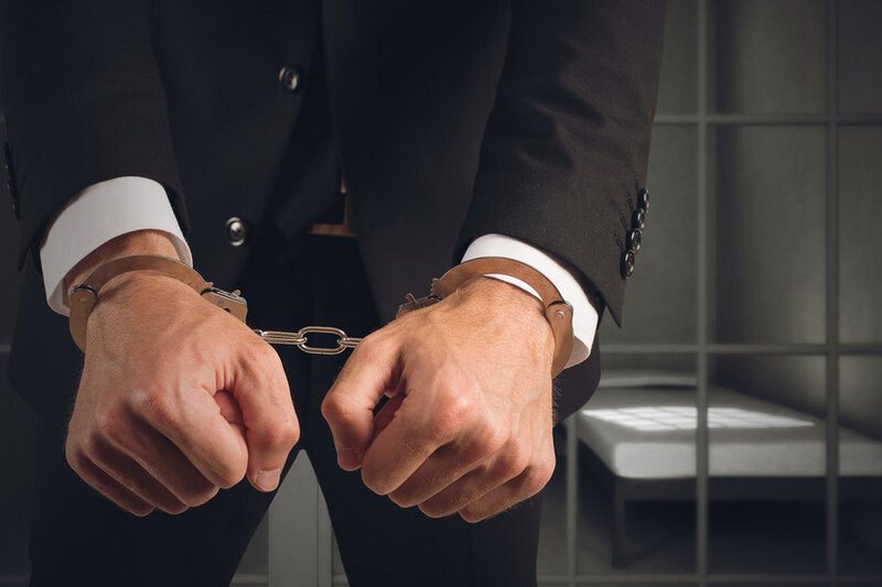 Yevlaxda vəzifəli şəxs həbs edildi