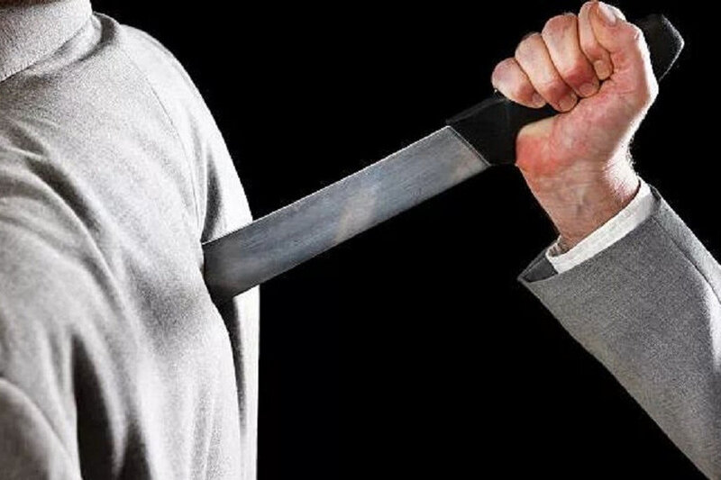 Bakıda dəhşət: 19 yaşlı oğlan atasını qətlə yetirdi