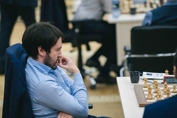 Rəcəbov dünya çempionu ilə heç-heçə etdi