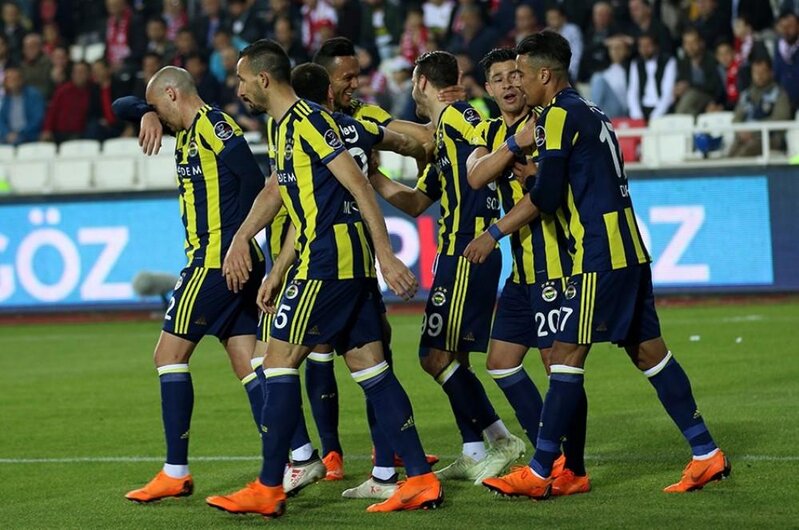 "Fənərbaxça" doğma meydanda məğlub oldu