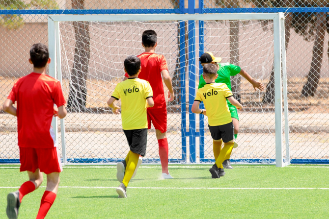 Yelo Bank-dan uşaq futboluna dəstək