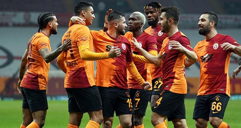 "Qalatasaray" səfərdə qələbə qazanaraq ikinci pilləyə yüksəldi