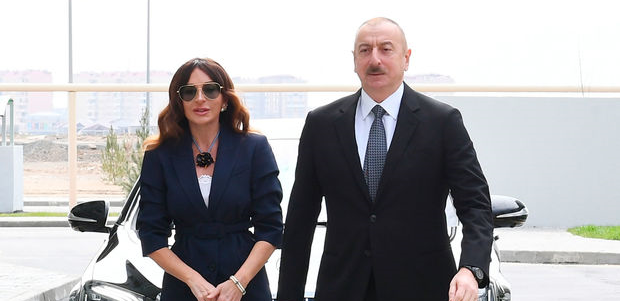 İlham Əliyev və Mehriban Əliyeva Bakıda açılışda - FOTOLAR