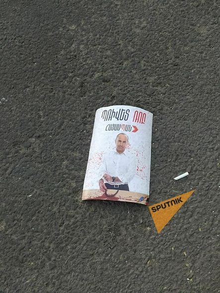 Seçki günü İrəvan küçələrində Koçaryan üçün xoşagəlməz sürpriz - FOTO